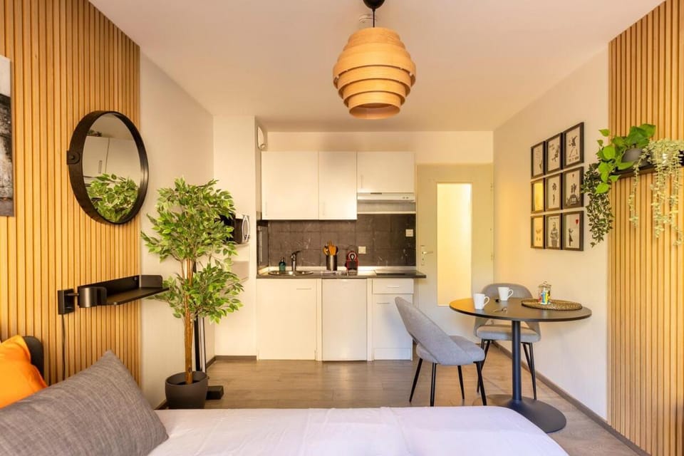 Oakfel by Max, Calm and Design, Old Town Center Apartment in Colmar