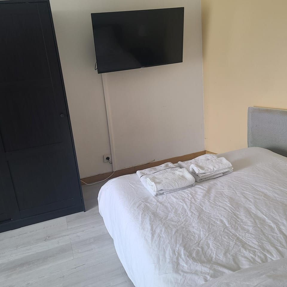 Duplex Brest Pilier Rouge avec internet et TV dans la chambre et le salon avec internet - Entrée autonome Apartment in Brest
