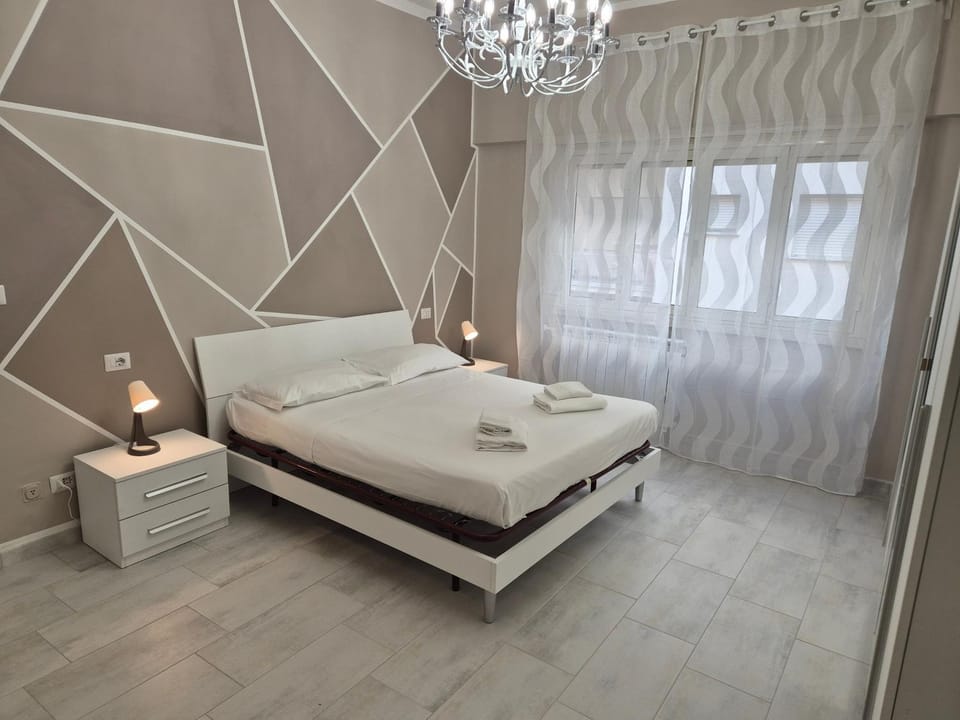 HC - Three room Cozy Apartment near Metro Apartment in Rome