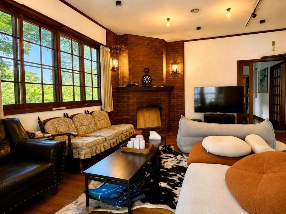 Communal lounge/ TV room, TV and multimedia, Evening entertainment