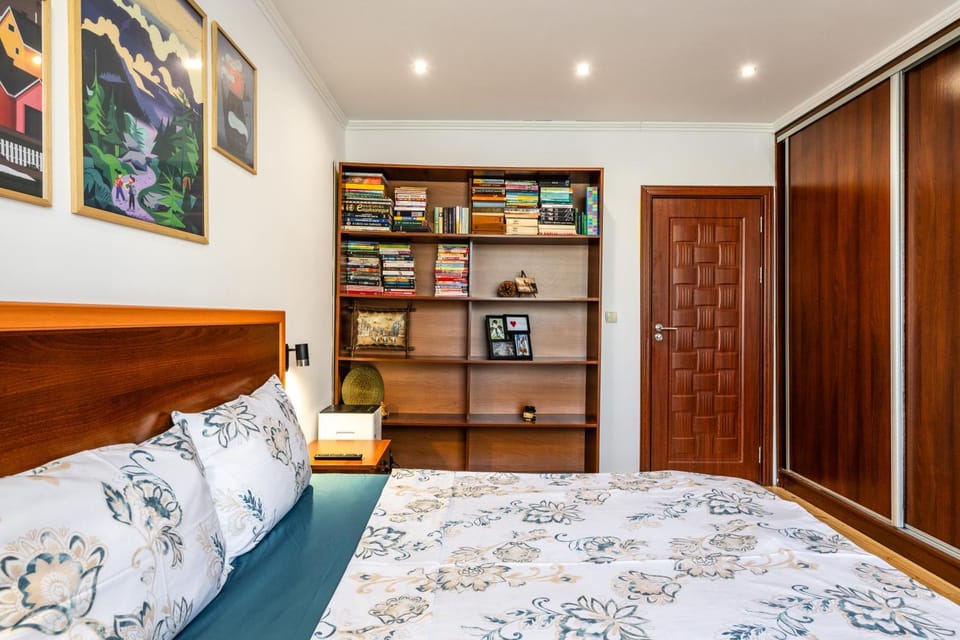 Bed, Photo of the whole room