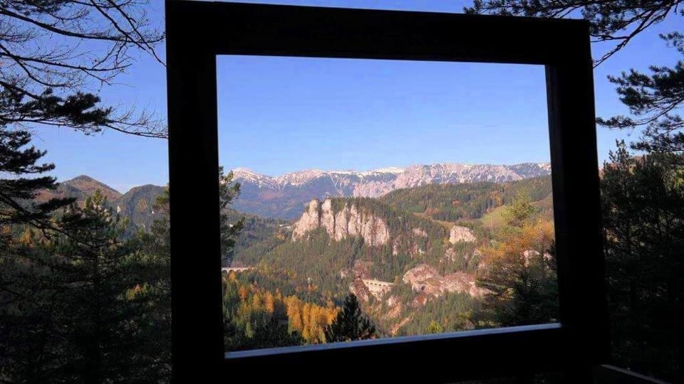 Nearby landmark, Natural landscape