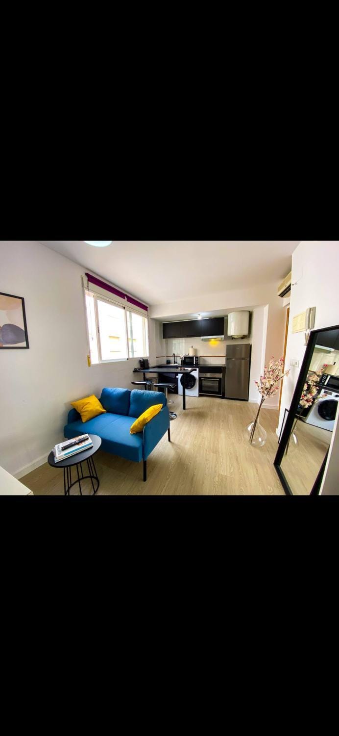 Kitchen or kitchenette, Seating area