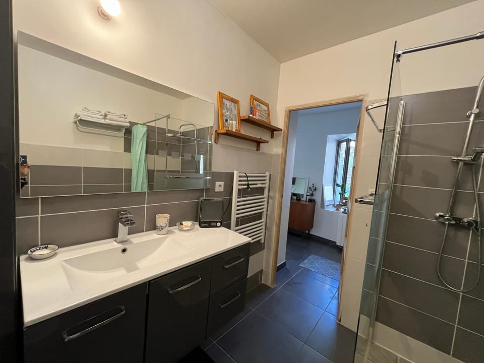 La Ruelle Apartment in Provence