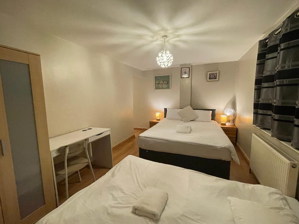 Van House Apartment in Manchester