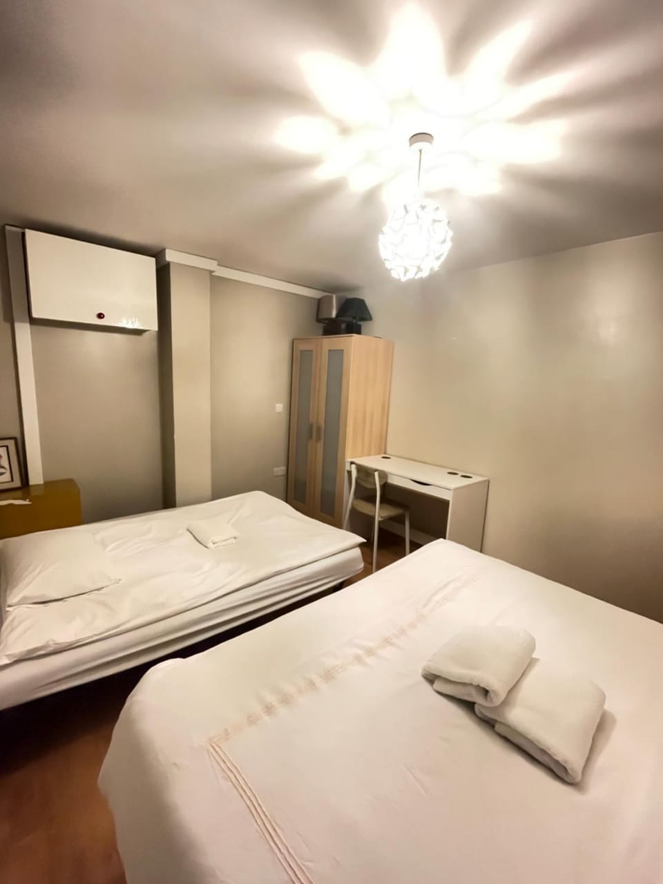 Van House Apartment in Manchester