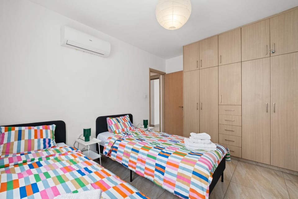 Bed, Photo of the whole room, Bedroom, towels, wardrobe, air conditioner
