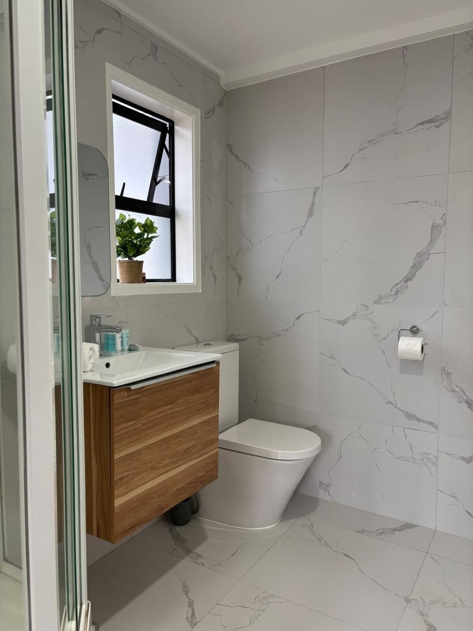 Toilet, Bathroom