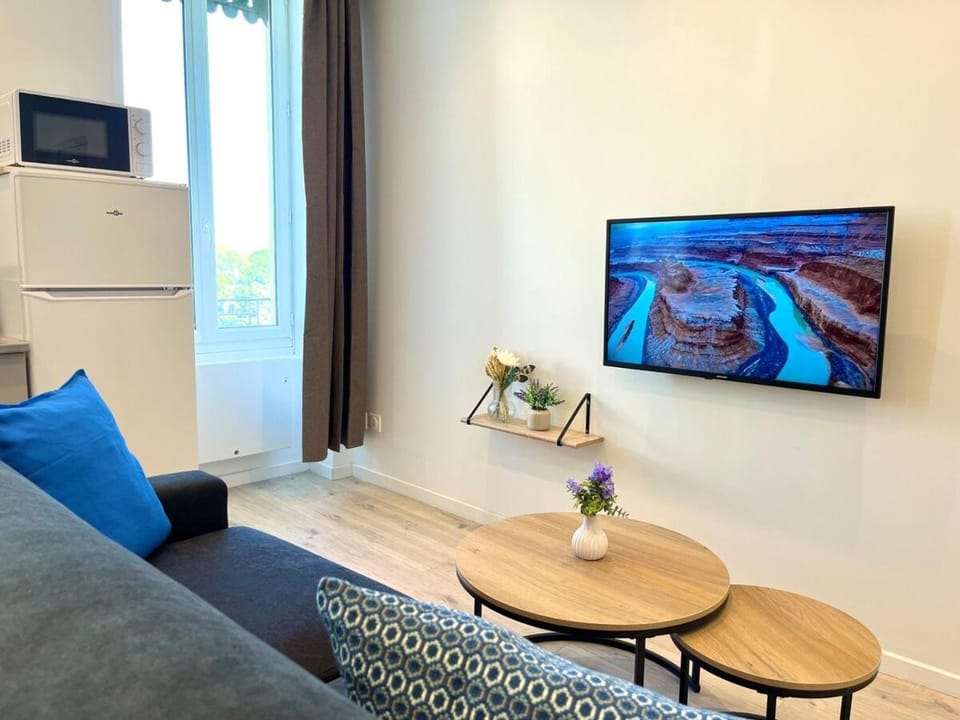 Duplex urbain proche centre-ville de Lyon - 6 pers Apartment in Lyon