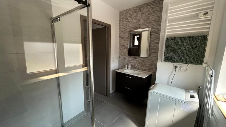 Appartement moderne 40m2 01 Apartment in Saarland, 66, Germany