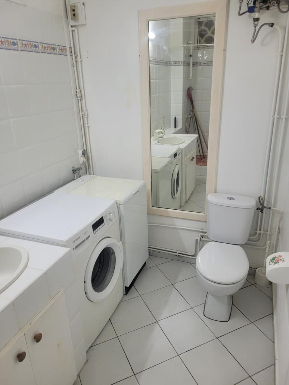 Toilet, Bathroom, washing machine