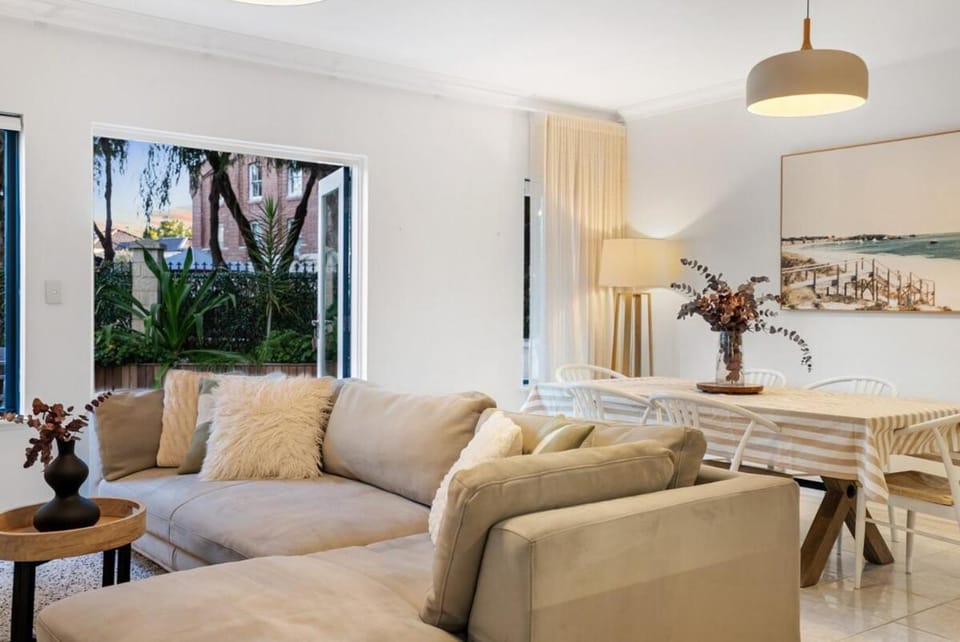 Cottesloe Shorehouse House in Perth