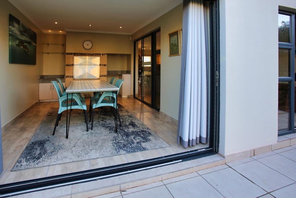 Day, BBQ facilities, Balcony/Terrace, Seating area, Dining area