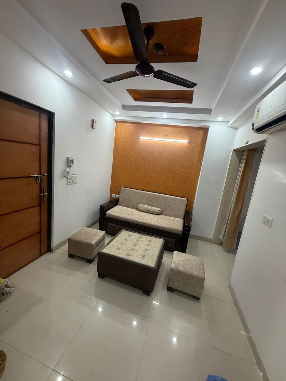 it's a place for rest and peace Apartment in Uttar Pradesh