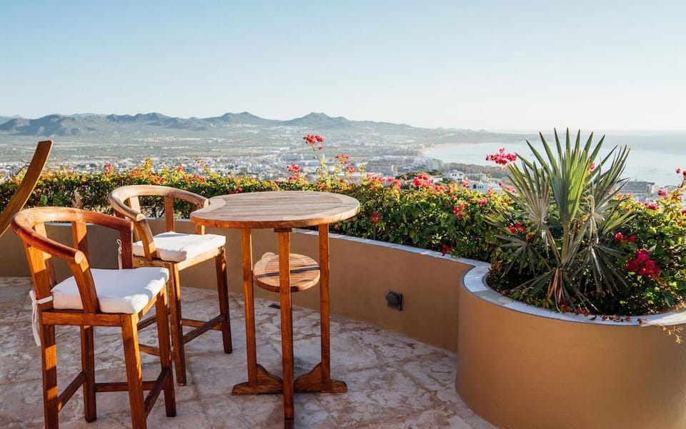 Luxury Cabo Villa Stunning Ocean Views Villa in Cabo San Lucas