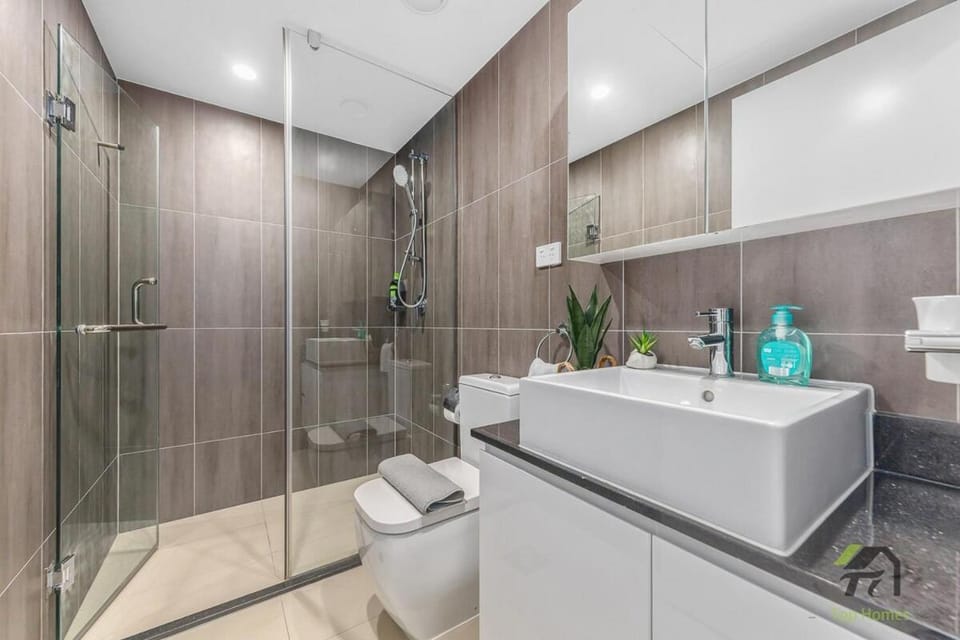 Parramatta 2 Bedroom Elegant Home Apartment in Parramatta