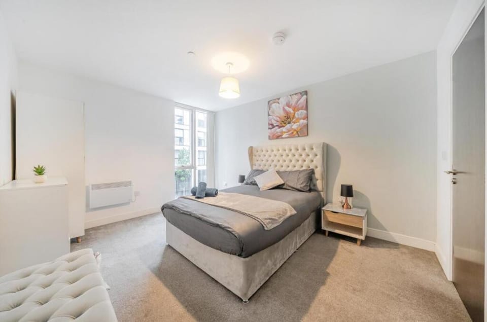 Bed, Bedroom, internet