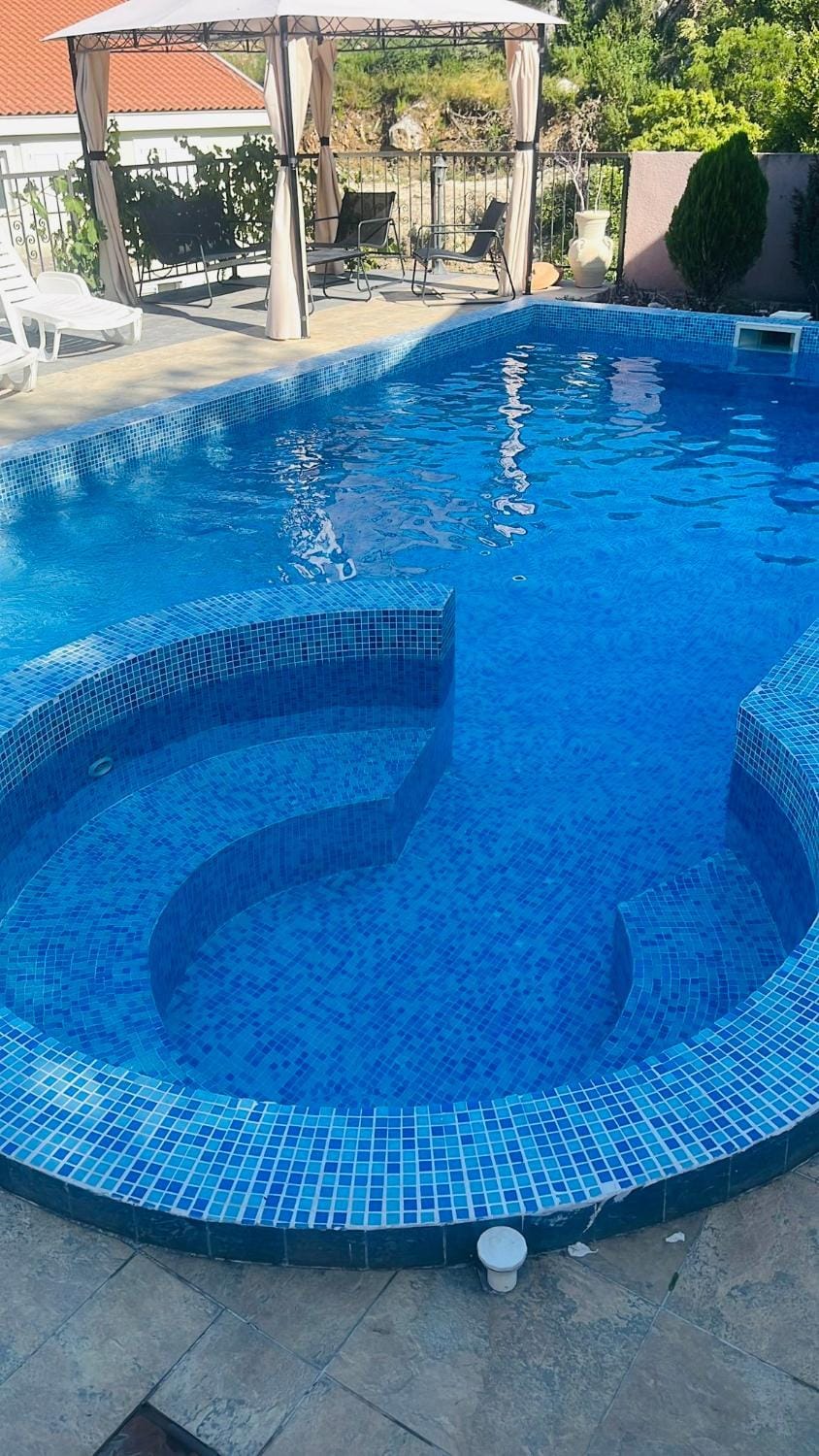 Pool view, Swimming pool