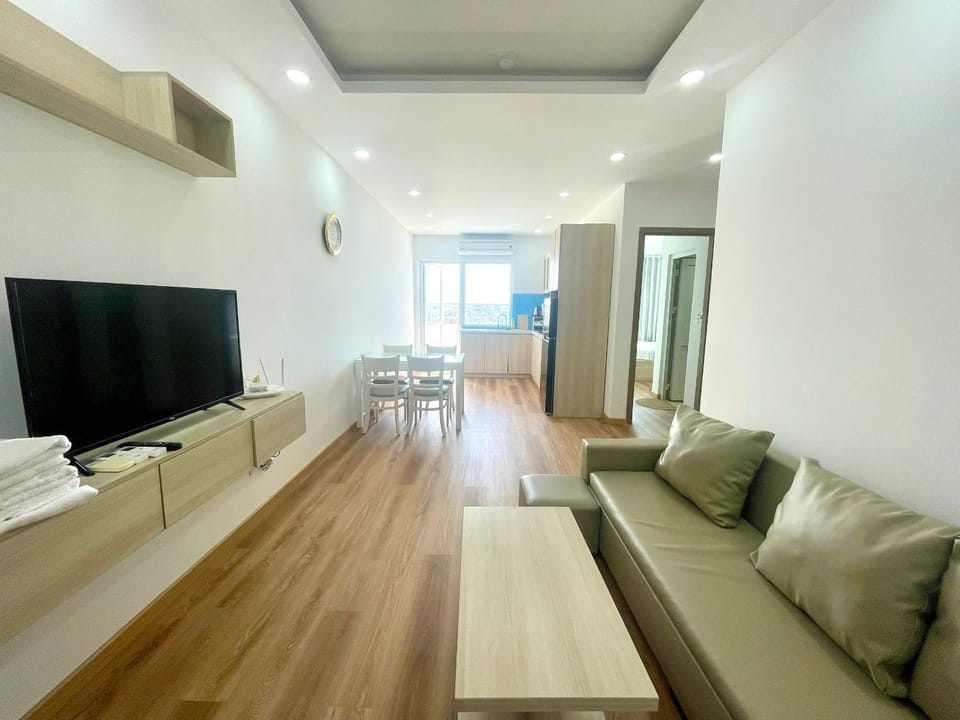 Communal lounge/ TV room, TV and multimedia, Living room, Seating area, Evening entertainment