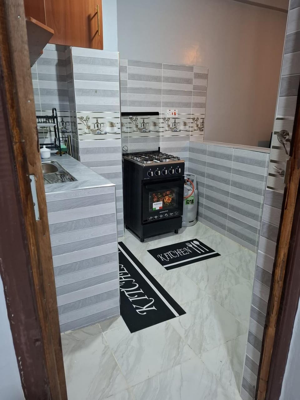 Kitchen or kitchenette