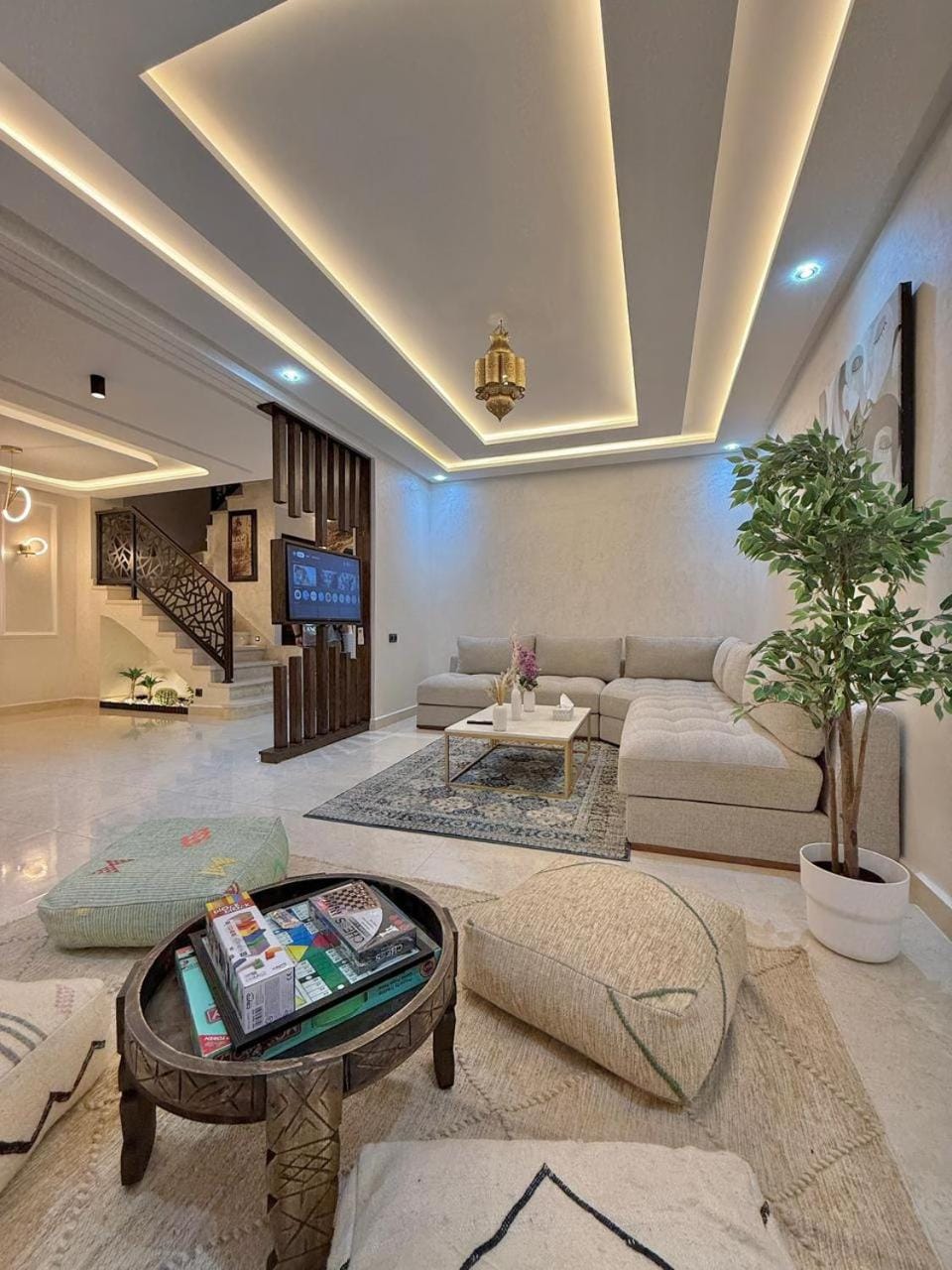 Living room, Photo of the whole room, Seating area