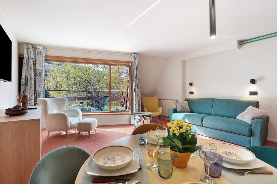 Property building, Living room