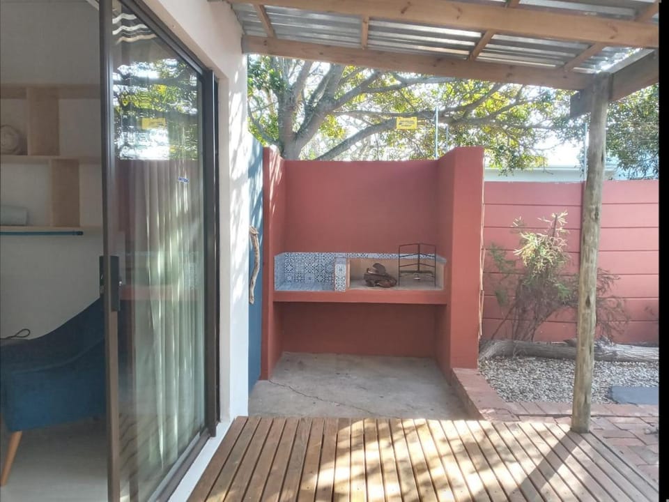 The Seabird Cottage Apartment in Port Elizabeth