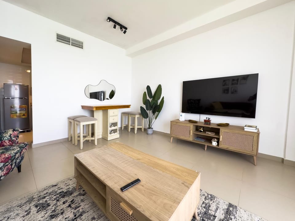 TV and multimedia, Dining area