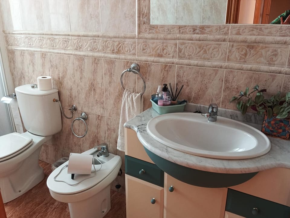 Toilet, Bathroom