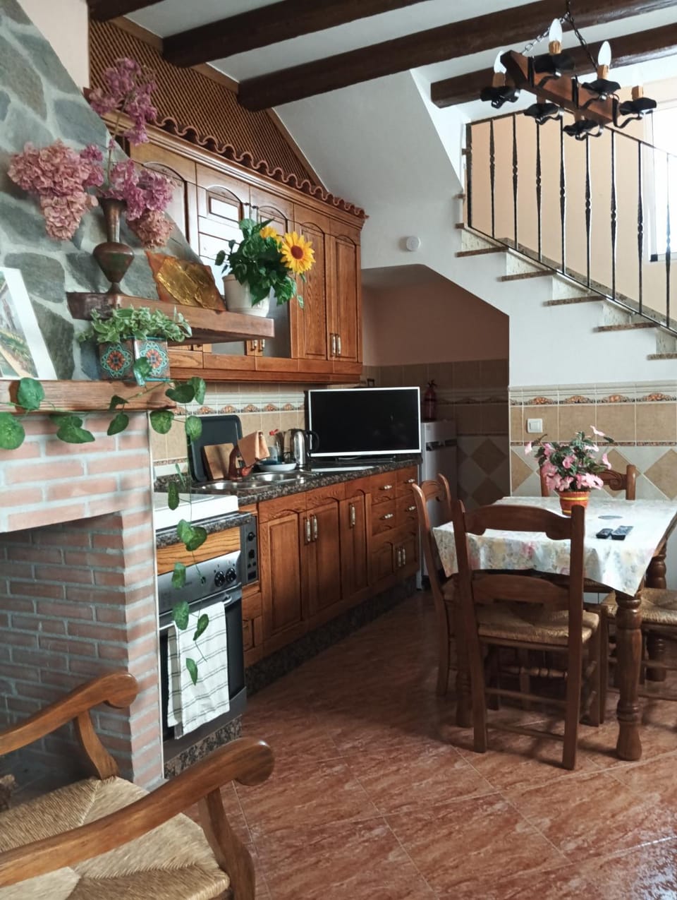 Dining area, Communal kitchen, pet friendly