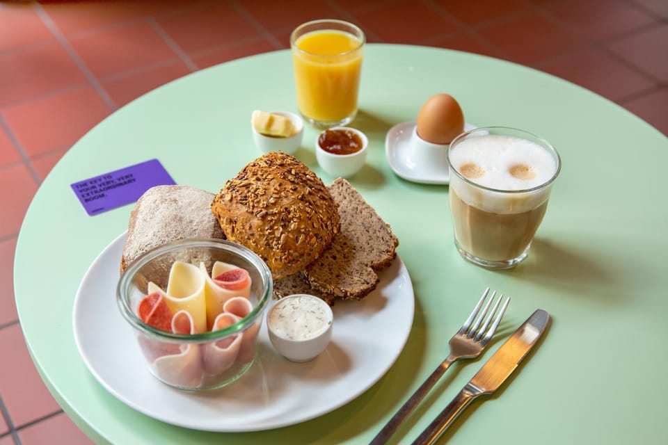 Food and drinks, Food, Breakfast, Continental breakfast
