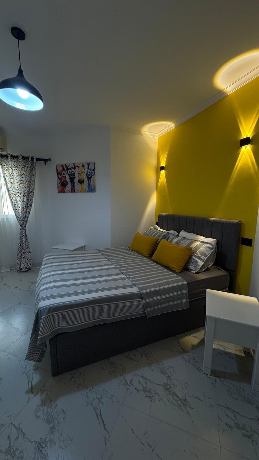 Bed, Photo of the whole room