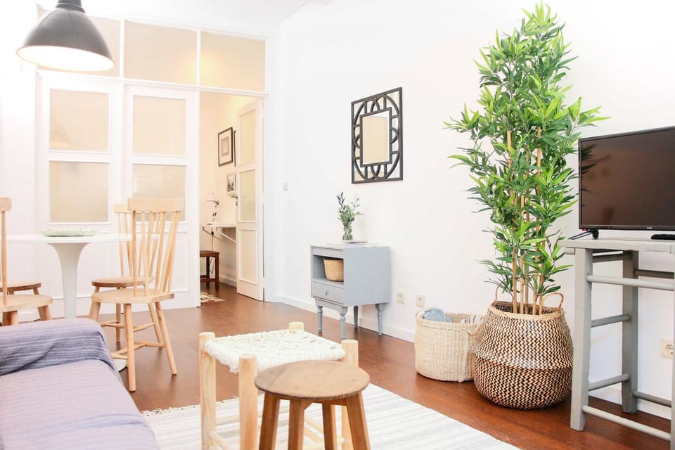 KOPKE 113, local & spacious 2Bed Apartment in Porto