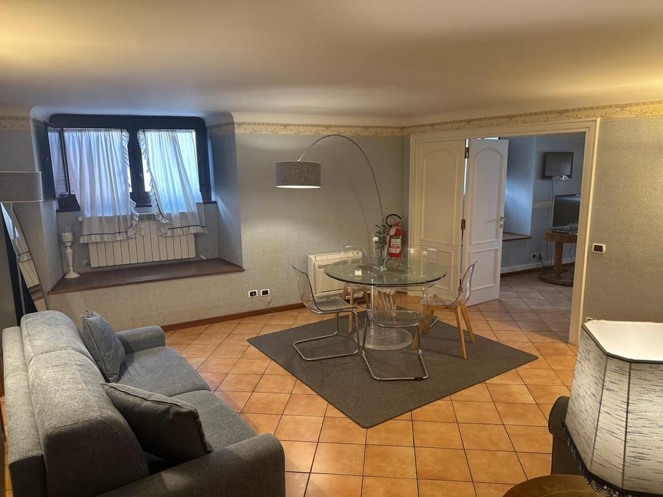 Living room, Photo of the whole room