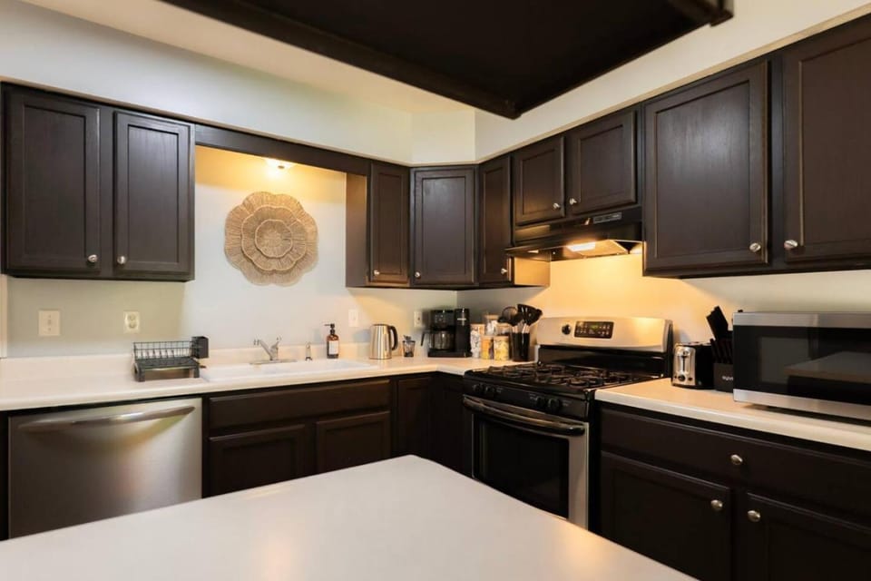 The Family Haven - 3BD 3BA Home in East Peoria House in East Peoria