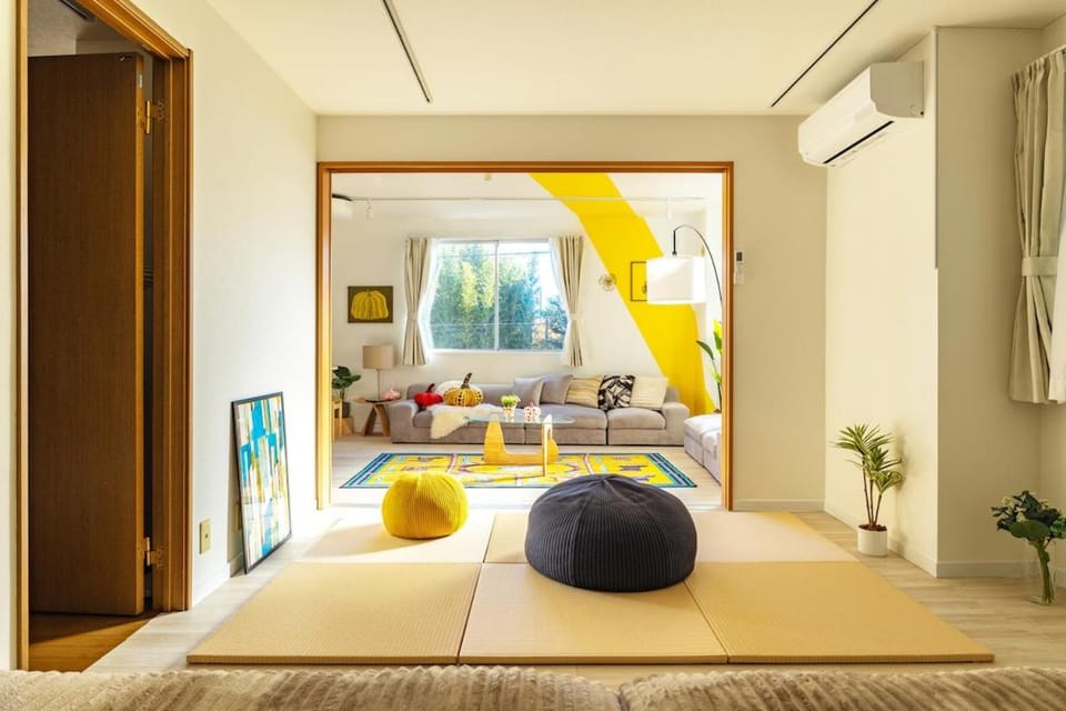 Living room, air conditioner