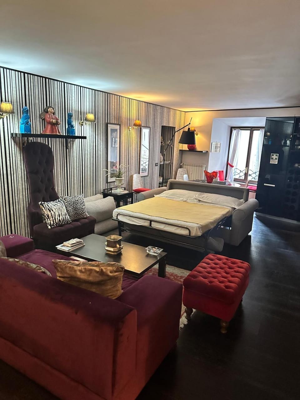 Apt Aurea Luxury Pantheon View Apartment in Rome