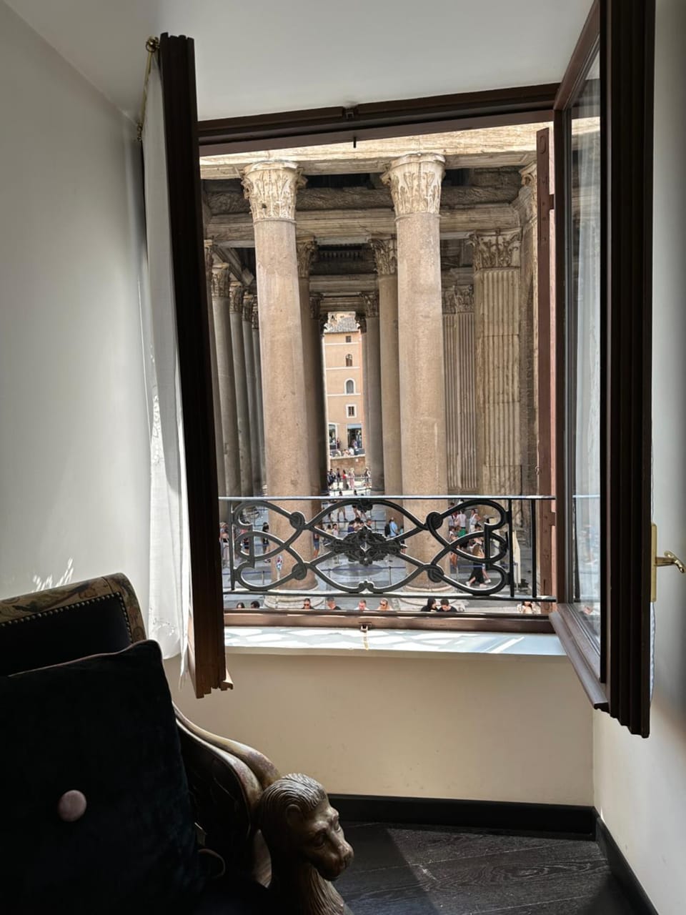 Seating area