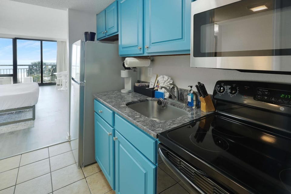 Casa Palmera By Casanita - Small-Dog Friendly Suite House in Myrtle Beach