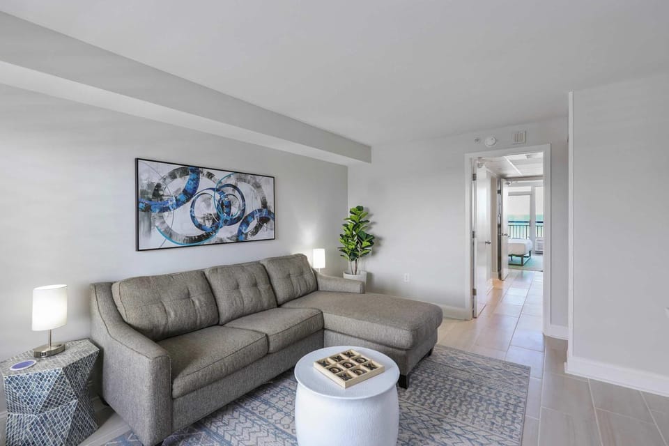 Villa Zafiro by Casanita - Oceanfront Suite House in Myrtle Beach