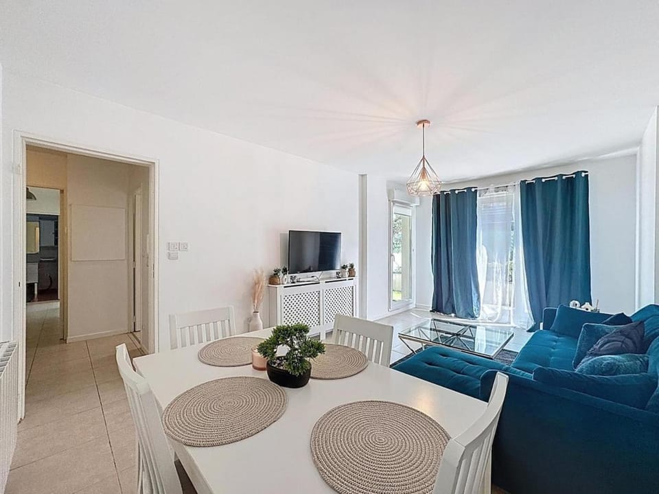 Apt 5p standing - Paris Cergy pontoise Apartment in Pontoise