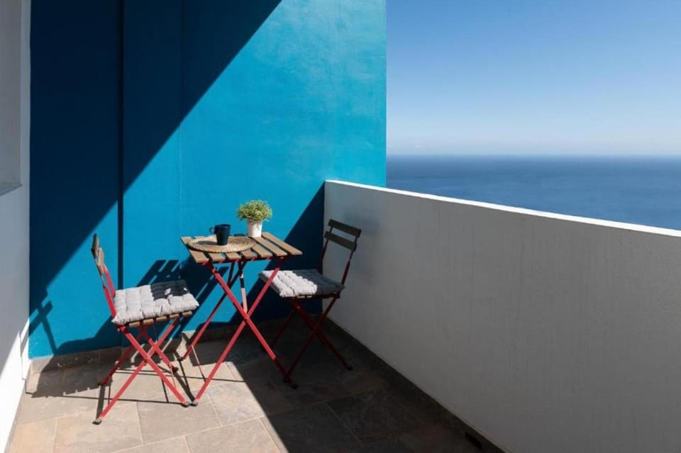 View (from property/room), Balcony/Terrace, Sea view