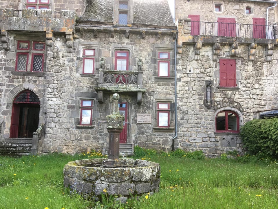 Property building, Garden, Garden view