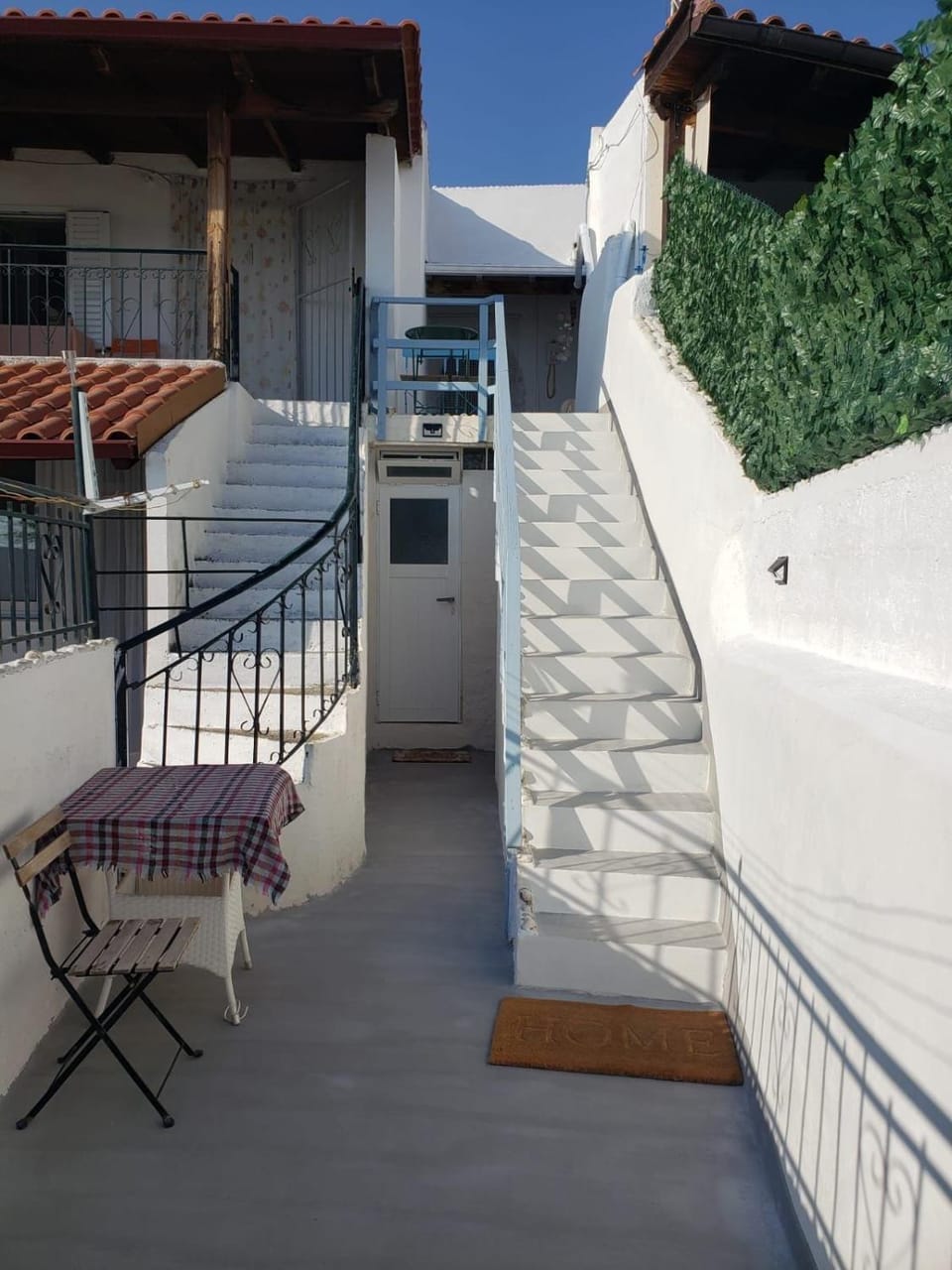 Property building, View (from property/room), Balcony/Terrace