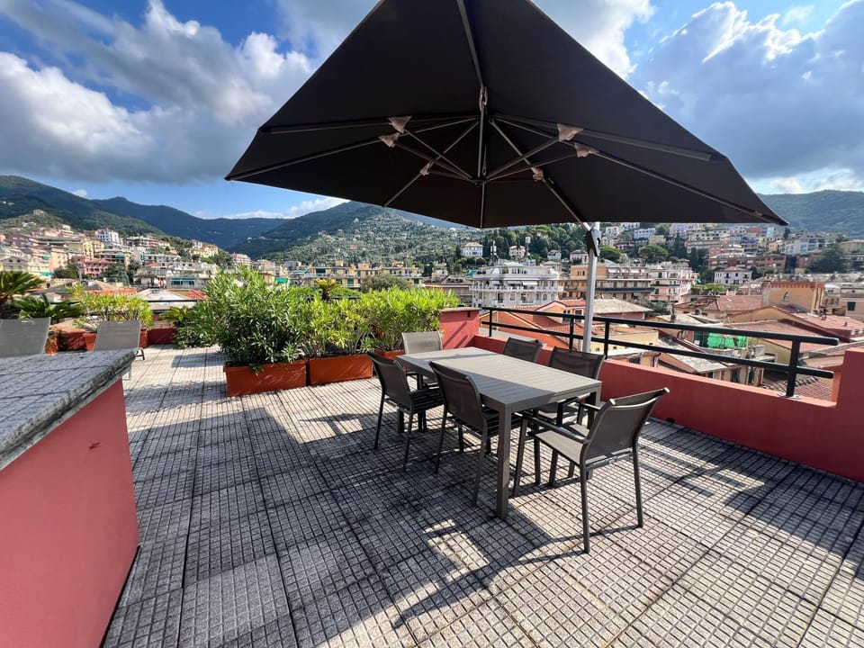 Day, View (from property/room), Balcony/Terrace, City view