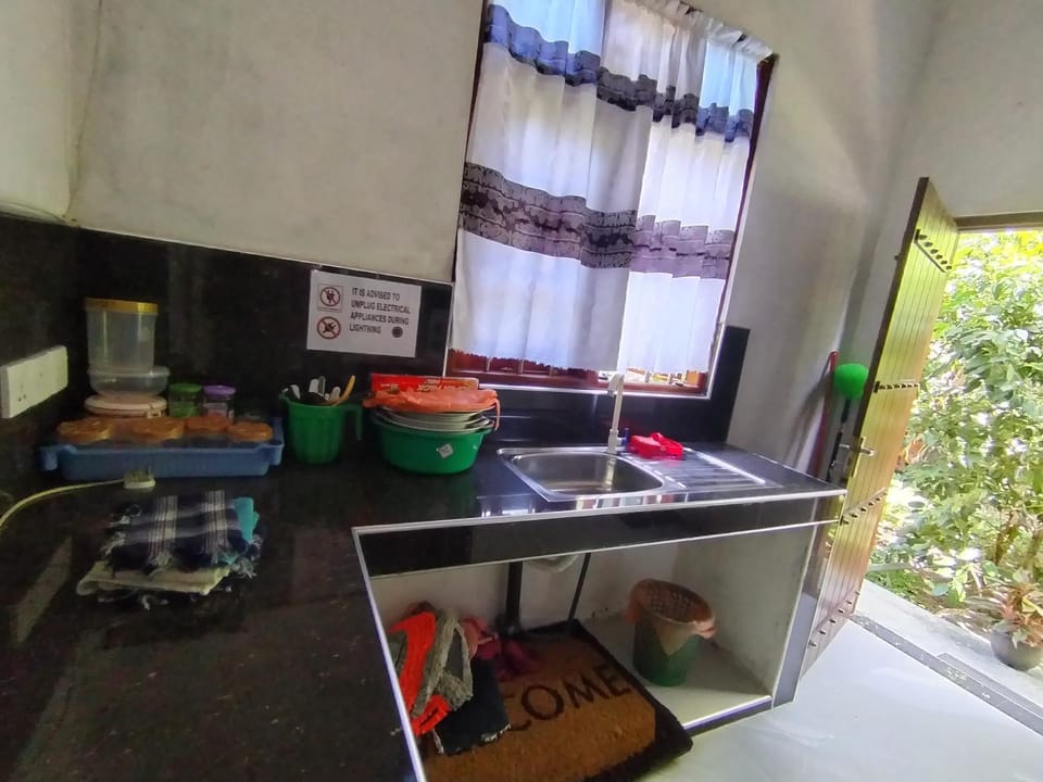 Family Home Unawatuna Villa in Southern Province