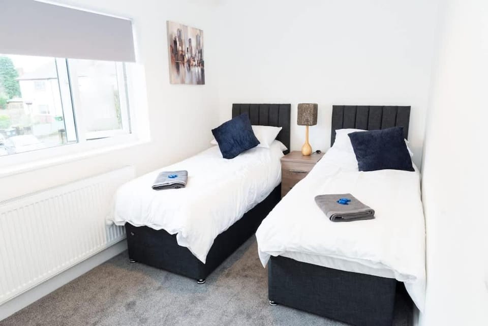 Argyle House Stunning 2 Bed Town Centre Home from Home with Private Parking House in Tamworth