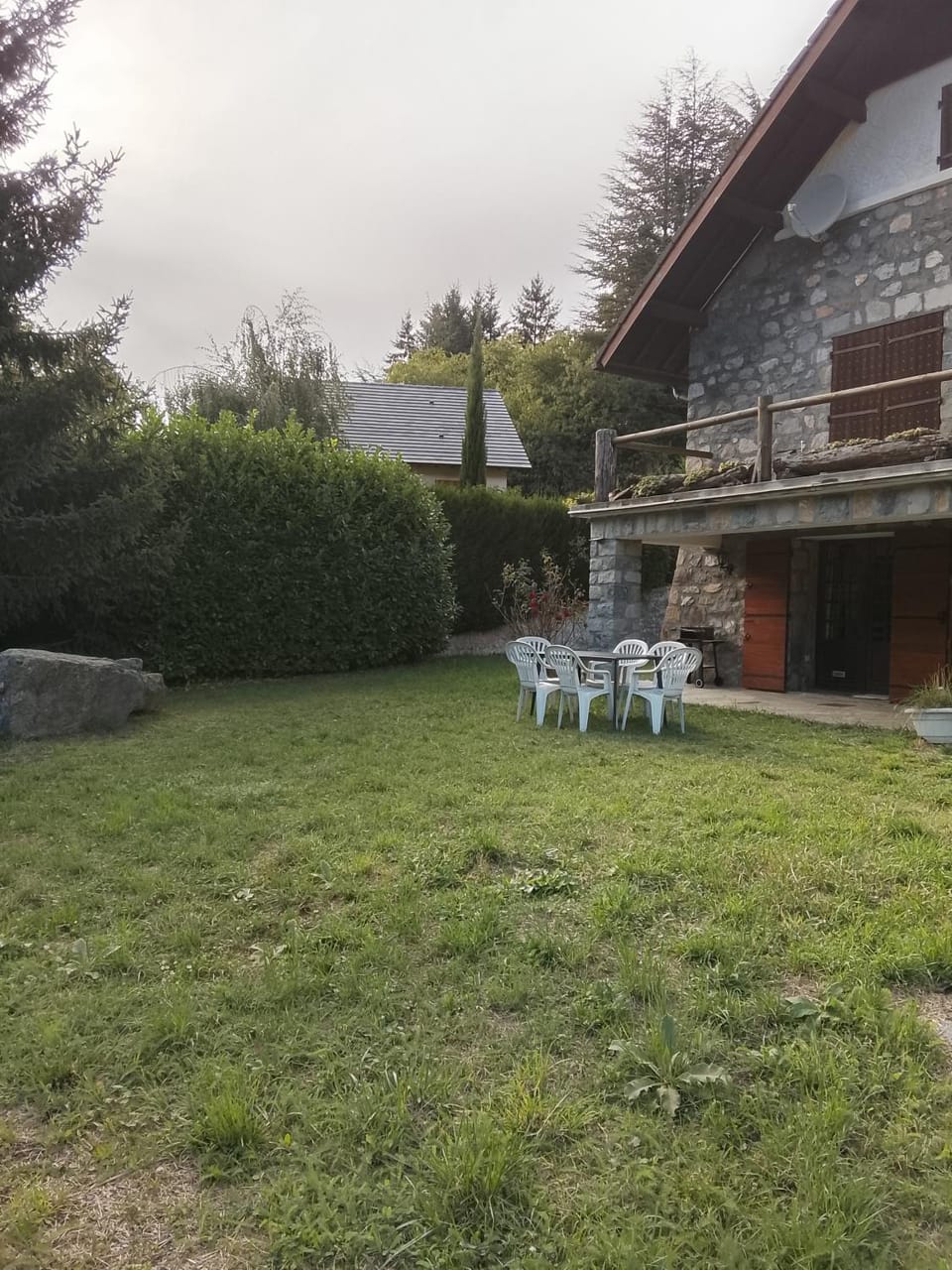 3p montagnard proche activité Apartment in Provence-Alpes-Côte d'Azur