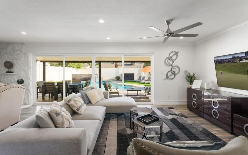 Sunkiss - Pool, Spa & Mini Golf - Mins to Old Town House in Scottsdale