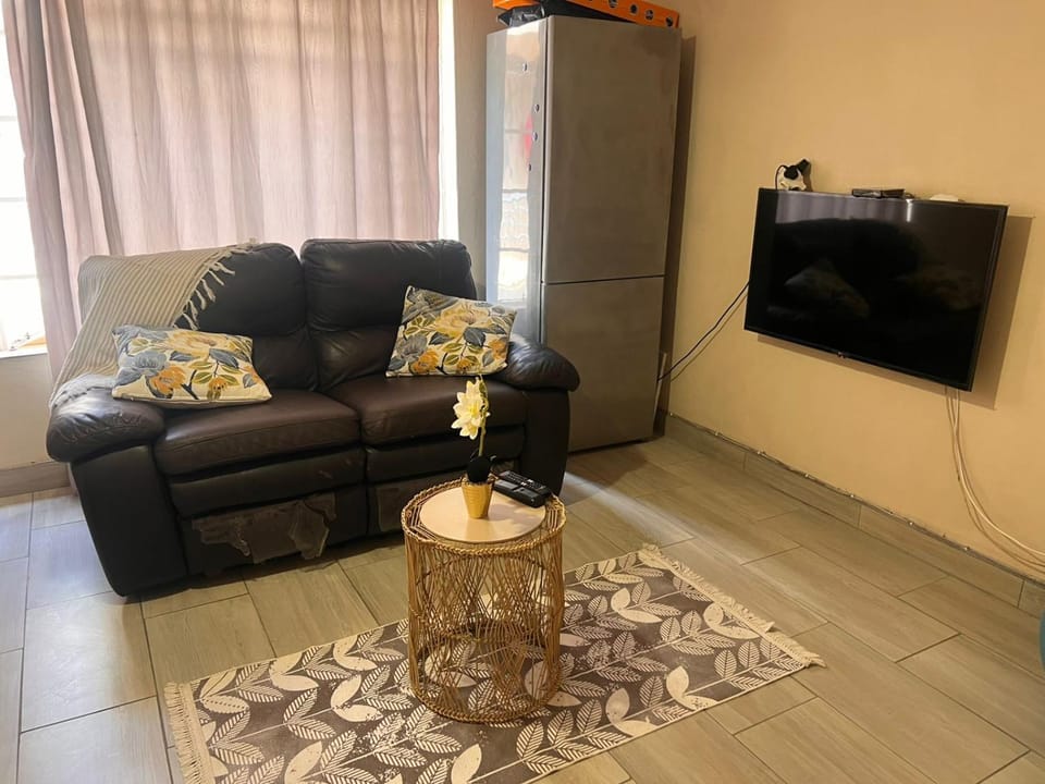 Cozy one bedroom in Kaldi Place Apartment in Gauteng